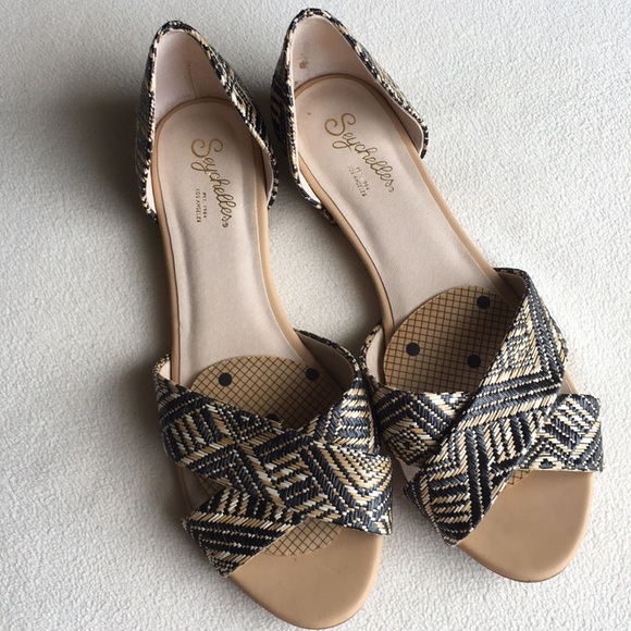seychelles flat sandals